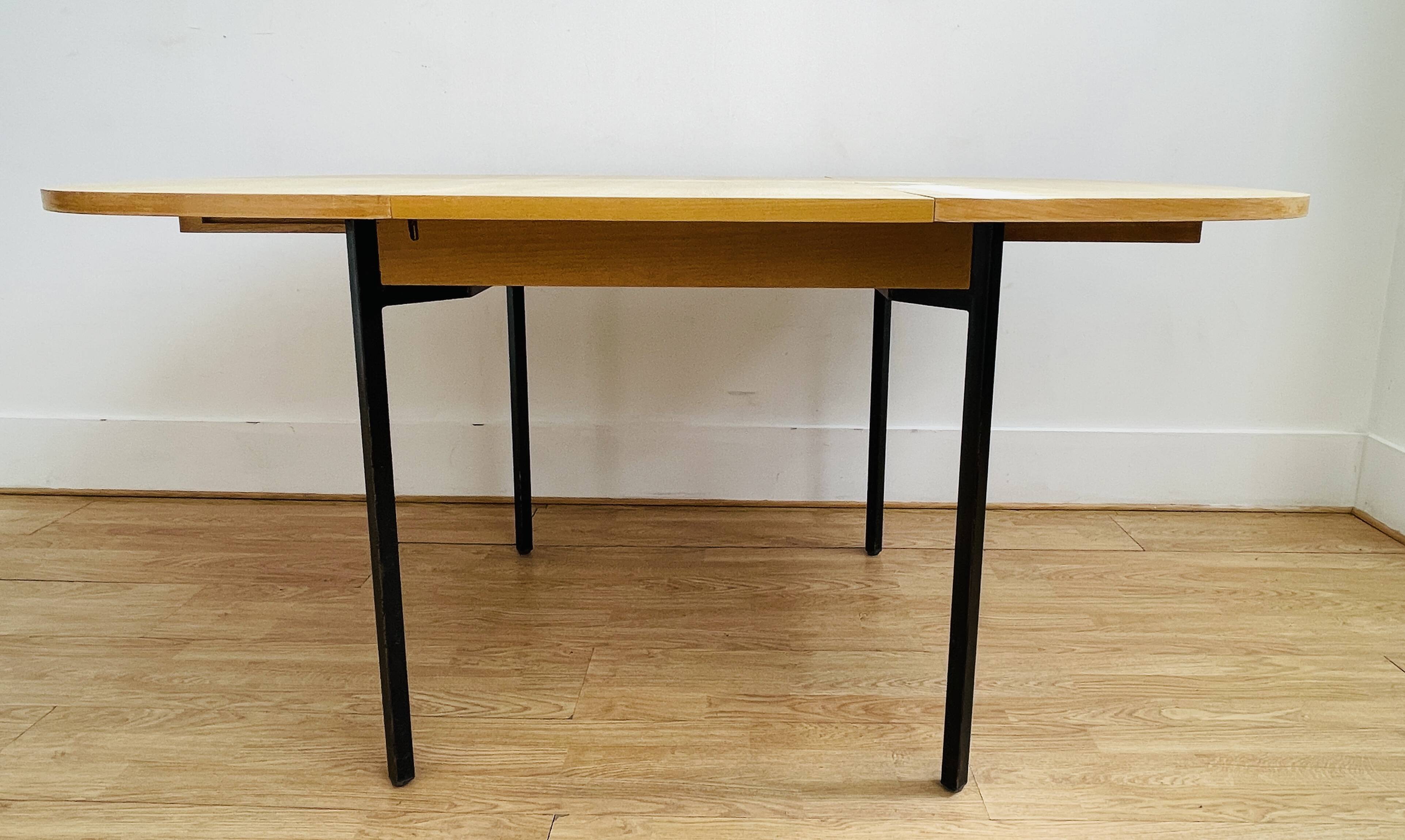 Table extensible TRC20, Pierre Guariche -Editions Minvielle-années 1960