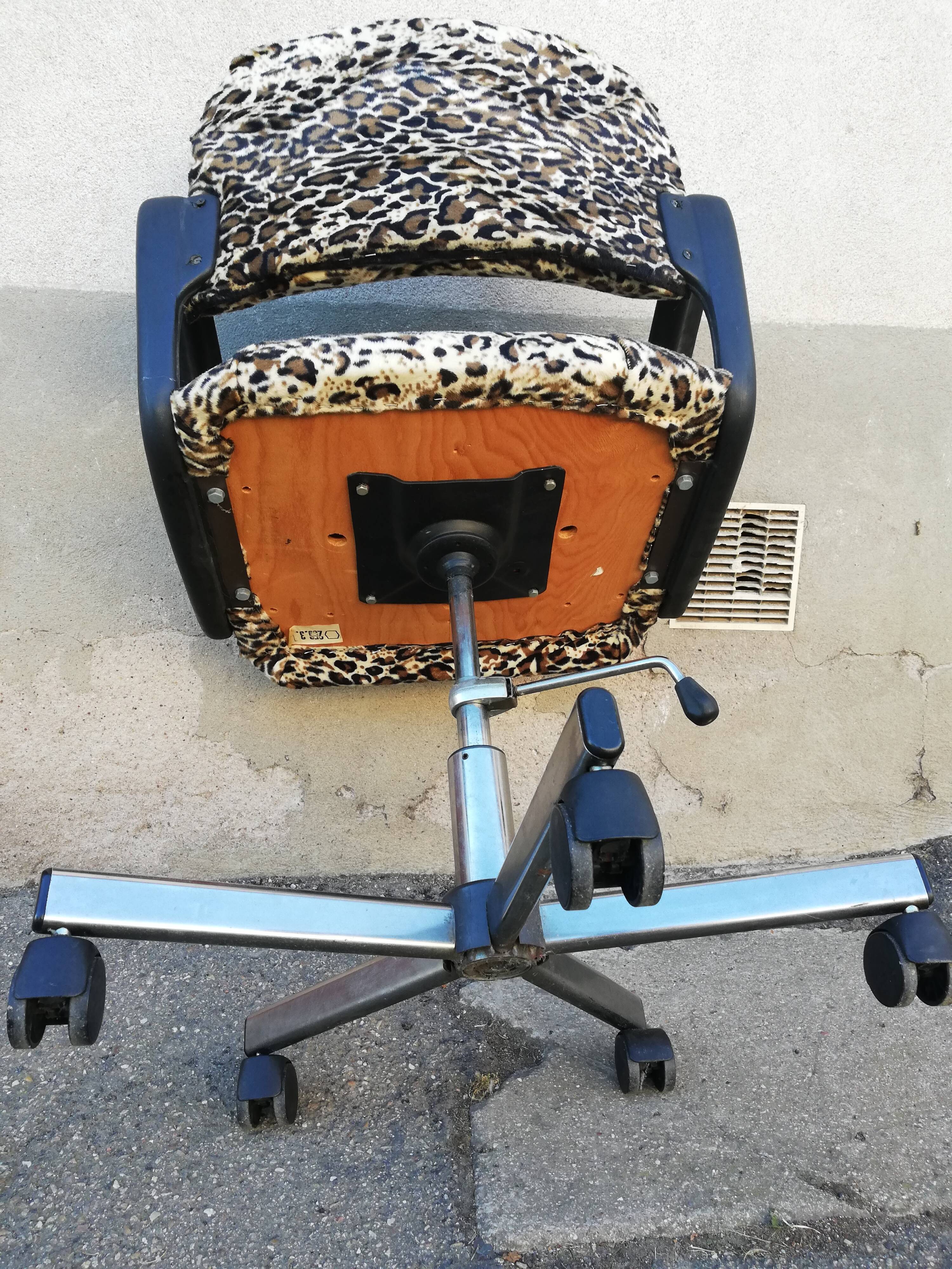 Vintage leopard fabric office chair