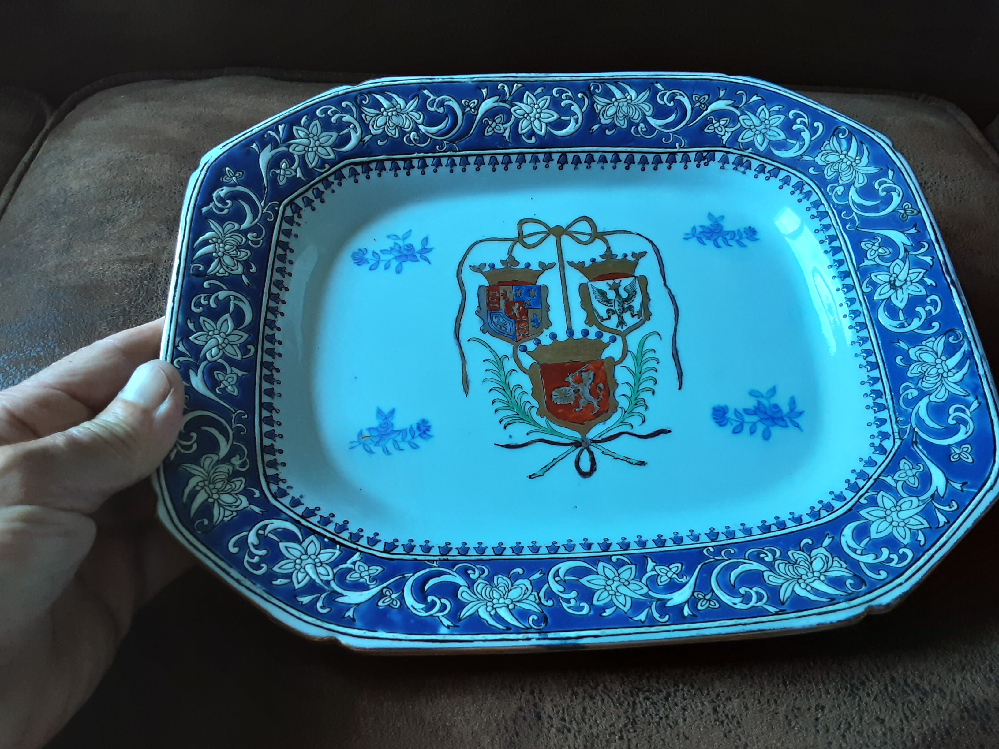 Old dish Château de Toussicourt