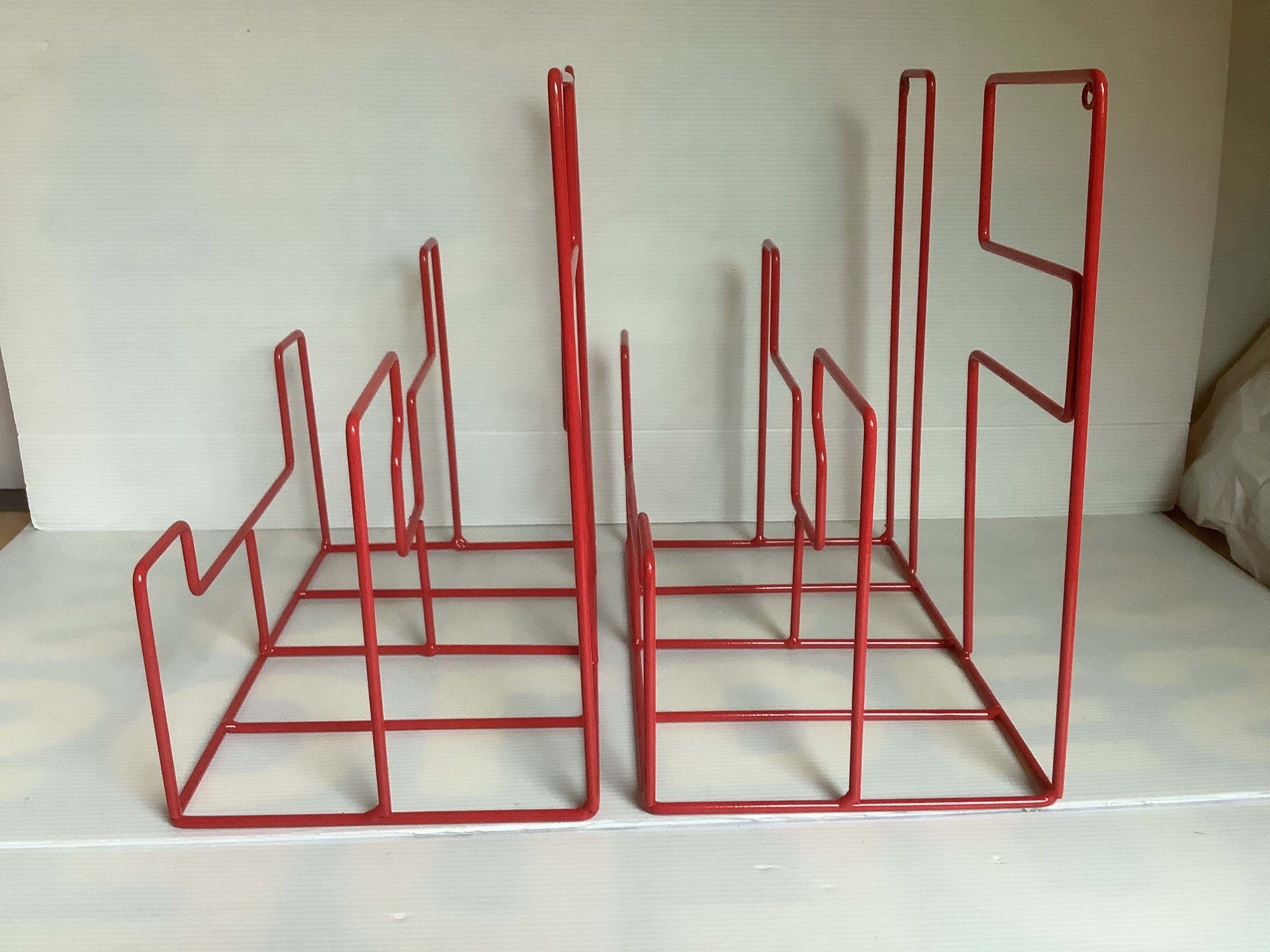 Paire de porte vinyles métal rouge