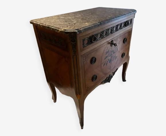 Commode pieds galbes marqueterie et marbre et garnitures