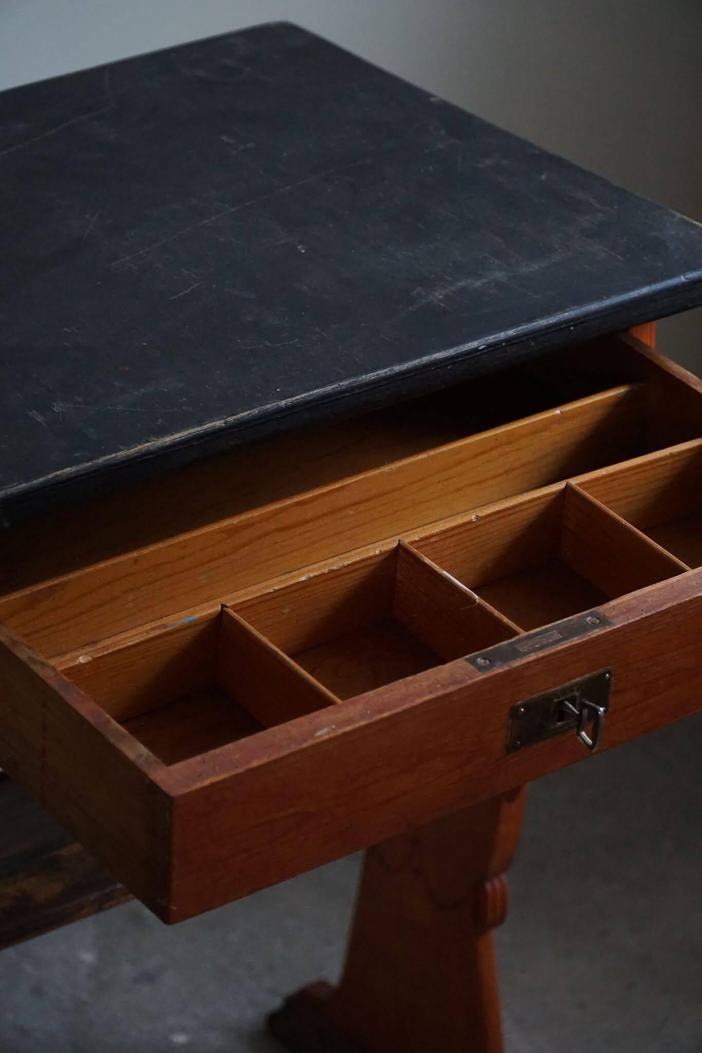 Swedish Gustavian 19th-century bureau / side table, handcrafted and antique