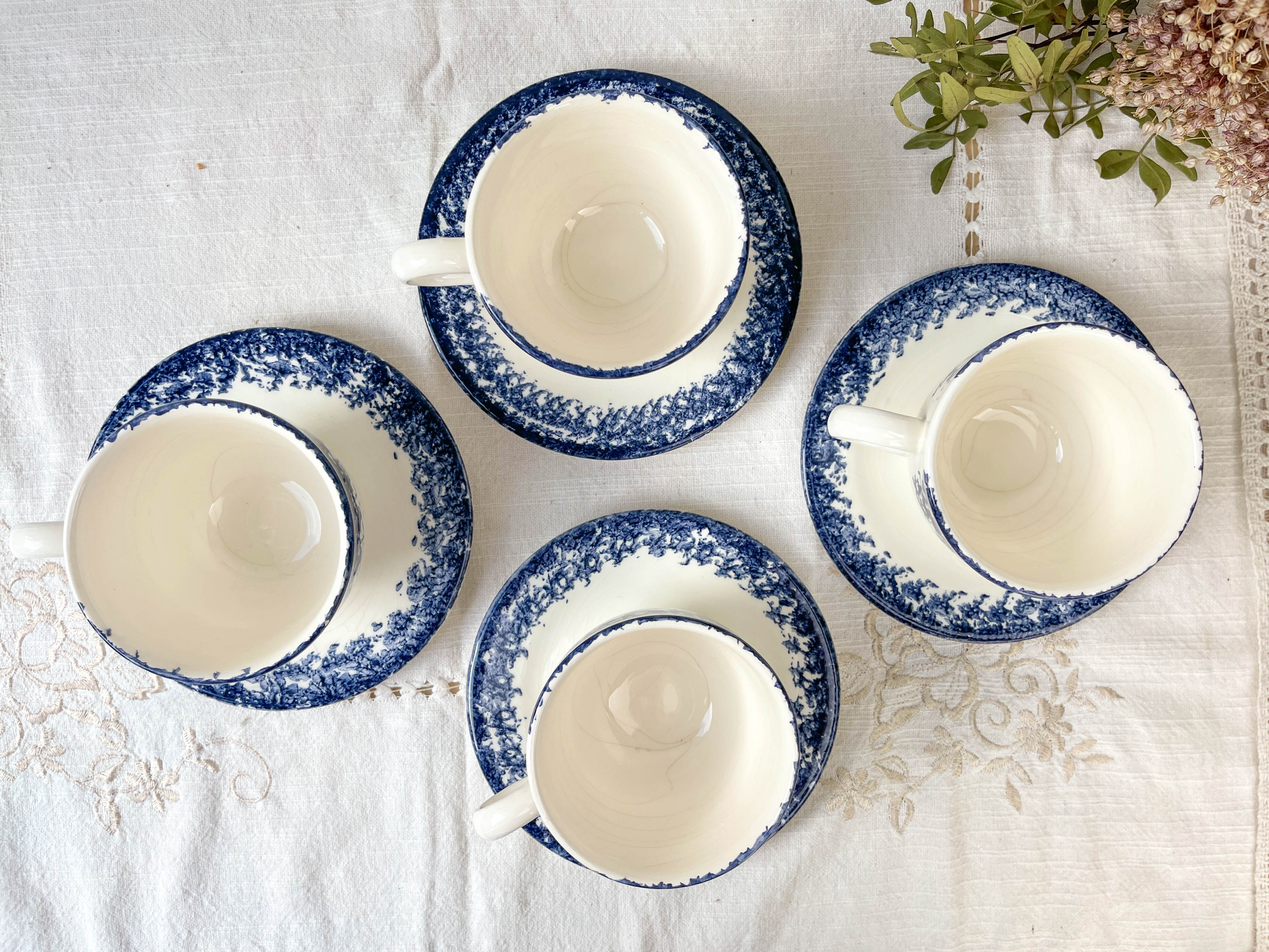 Set of 4 Italian porcelain coffee cups