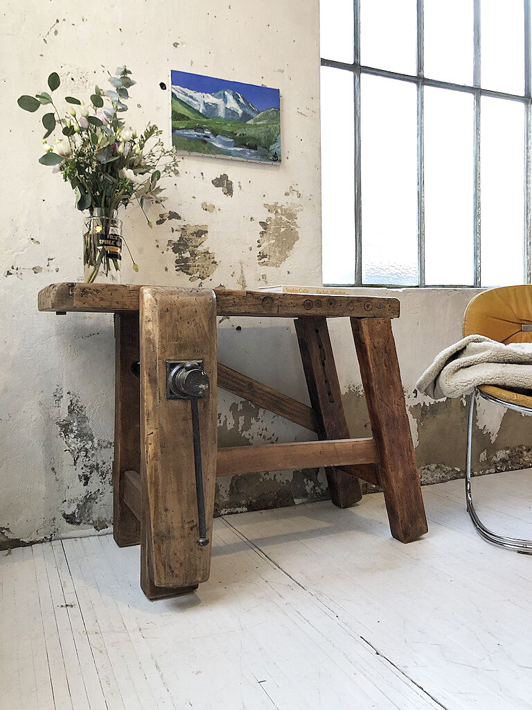 Painting mountain landscape