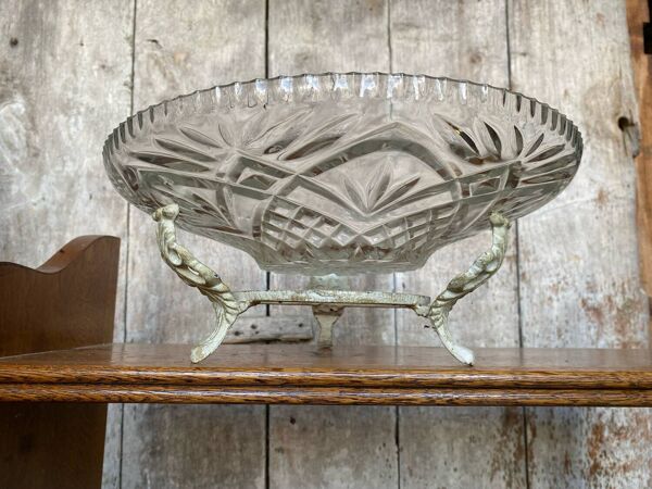 Ancienne coupe fruits centre de table verre moulé + fer forgé vintage
