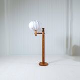 Modern sculptural Scandinavian floor lamp in pine by Uno Kristiansson, Sweden 1970s