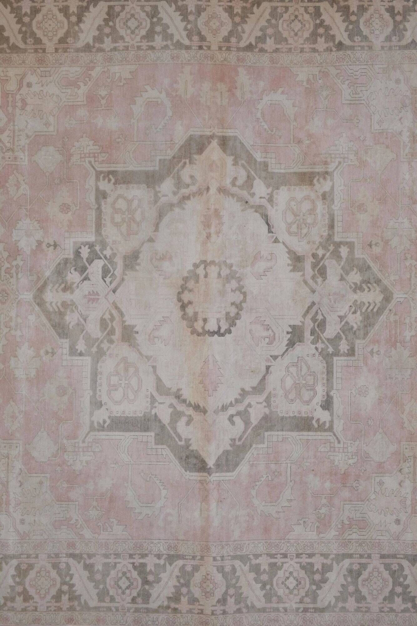 Vintage Turkish handmade rug 253x326 cm
