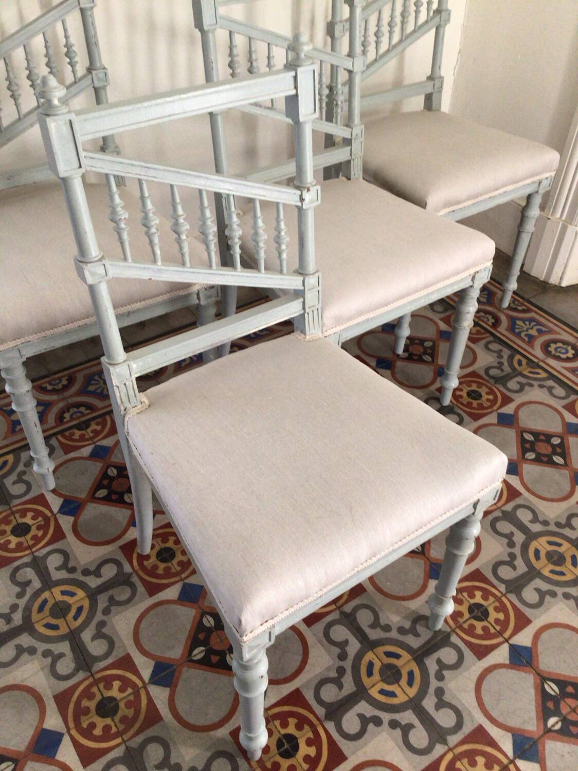 Set of 4 antique chairs
