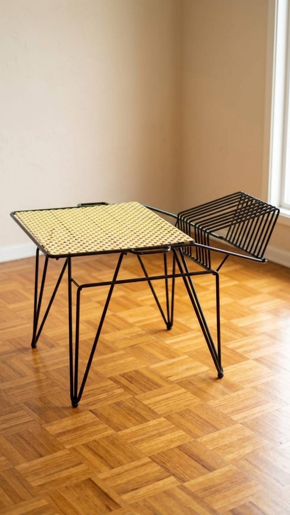 Side table / Magazine rack in the style of Mathieu Matégot - Vintage design