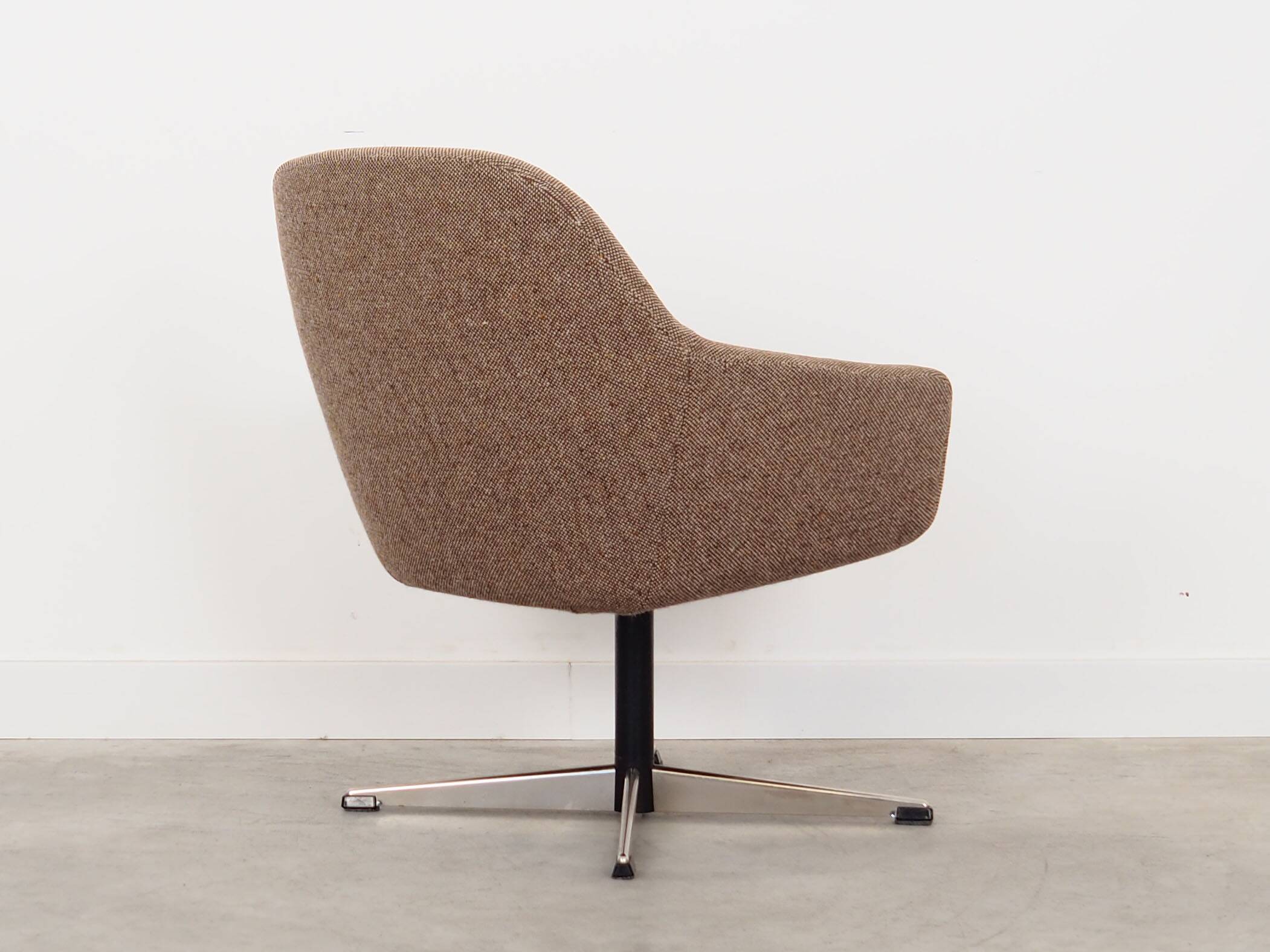 Brown armchair, Danish design, 1970s, production: Denmark