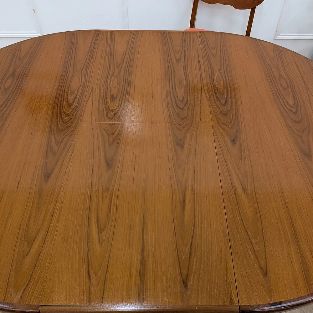 Round table G Scandinavian teak extendable
