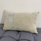 Coussin en toile ancienne style Kilim