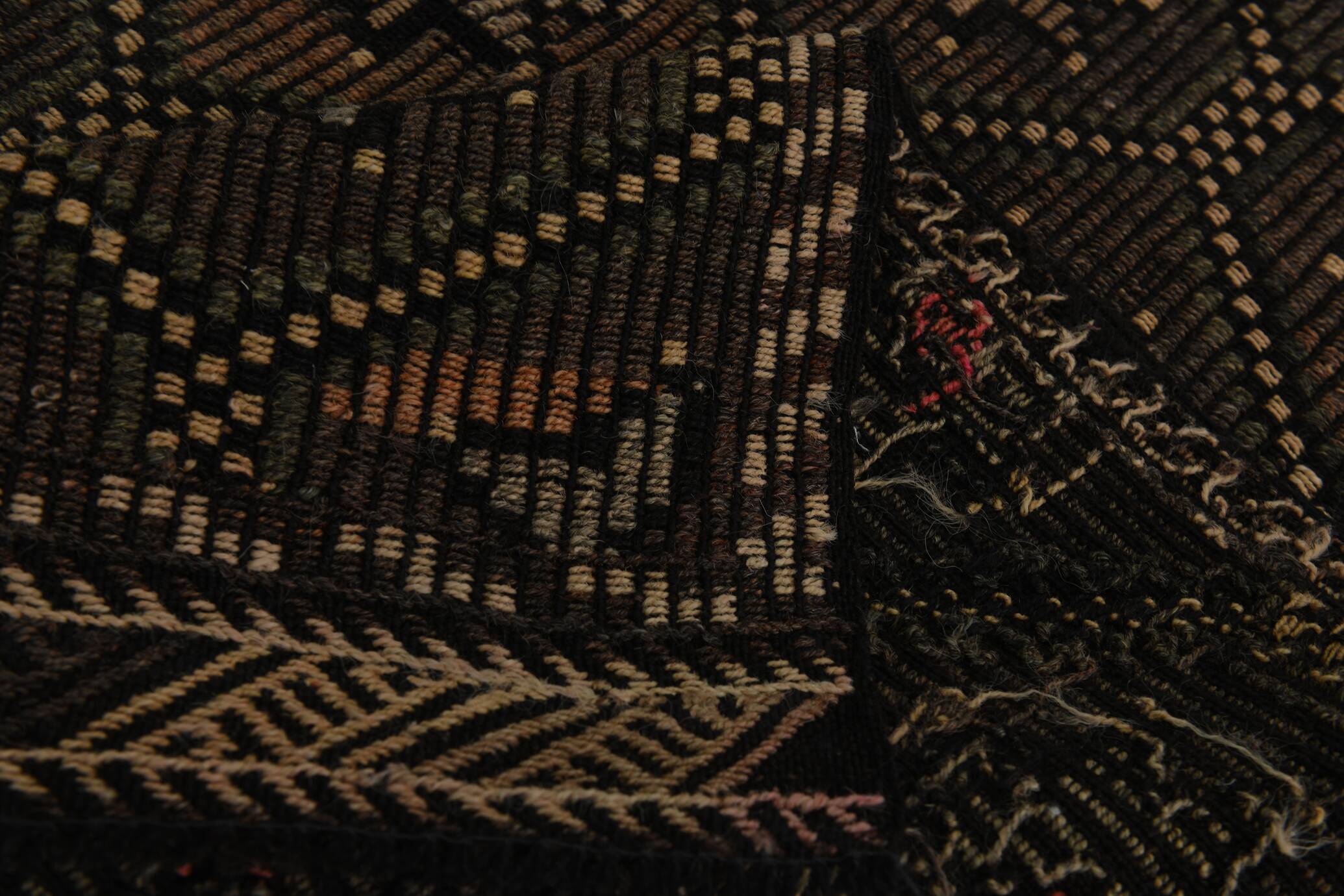 Tapis Kilim Vintage Noir et Brun à Motifs Géométriques, 183x297 Cm