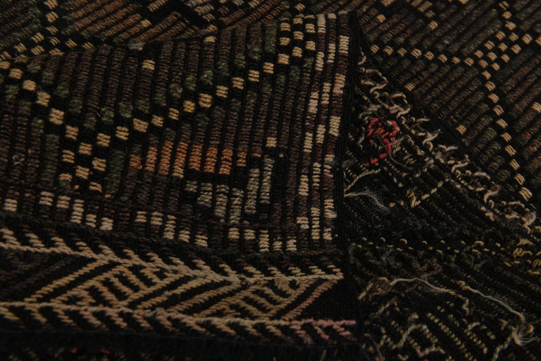 Tapis Kilim Vintage Noir et Brun à Motifs Géométriques, 183x297 Cm