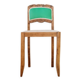 Chaise ancienne rénovée – bois sculpté et dossier vert