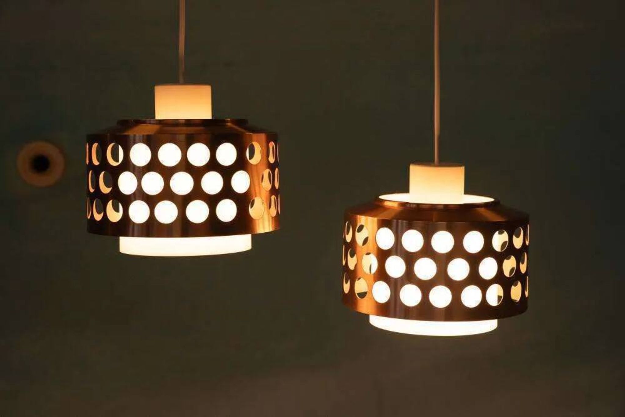 Suspension d'époque spatiale années 60/70, suspension lumineuse suédoise