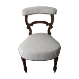 Vowel chair