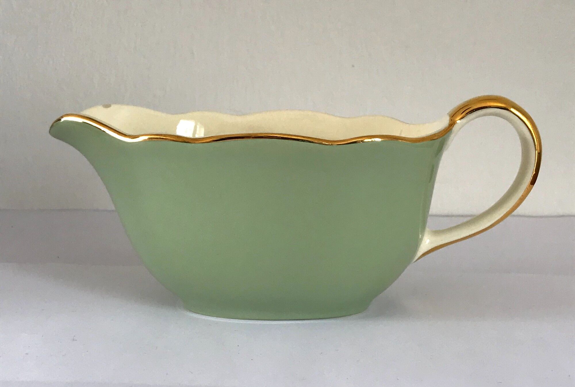Vintage sauce boat Villeroy and Boch 50s