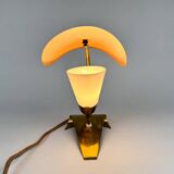 Lampe de table Art déco rare en laiton et verre laiteux, années 1930