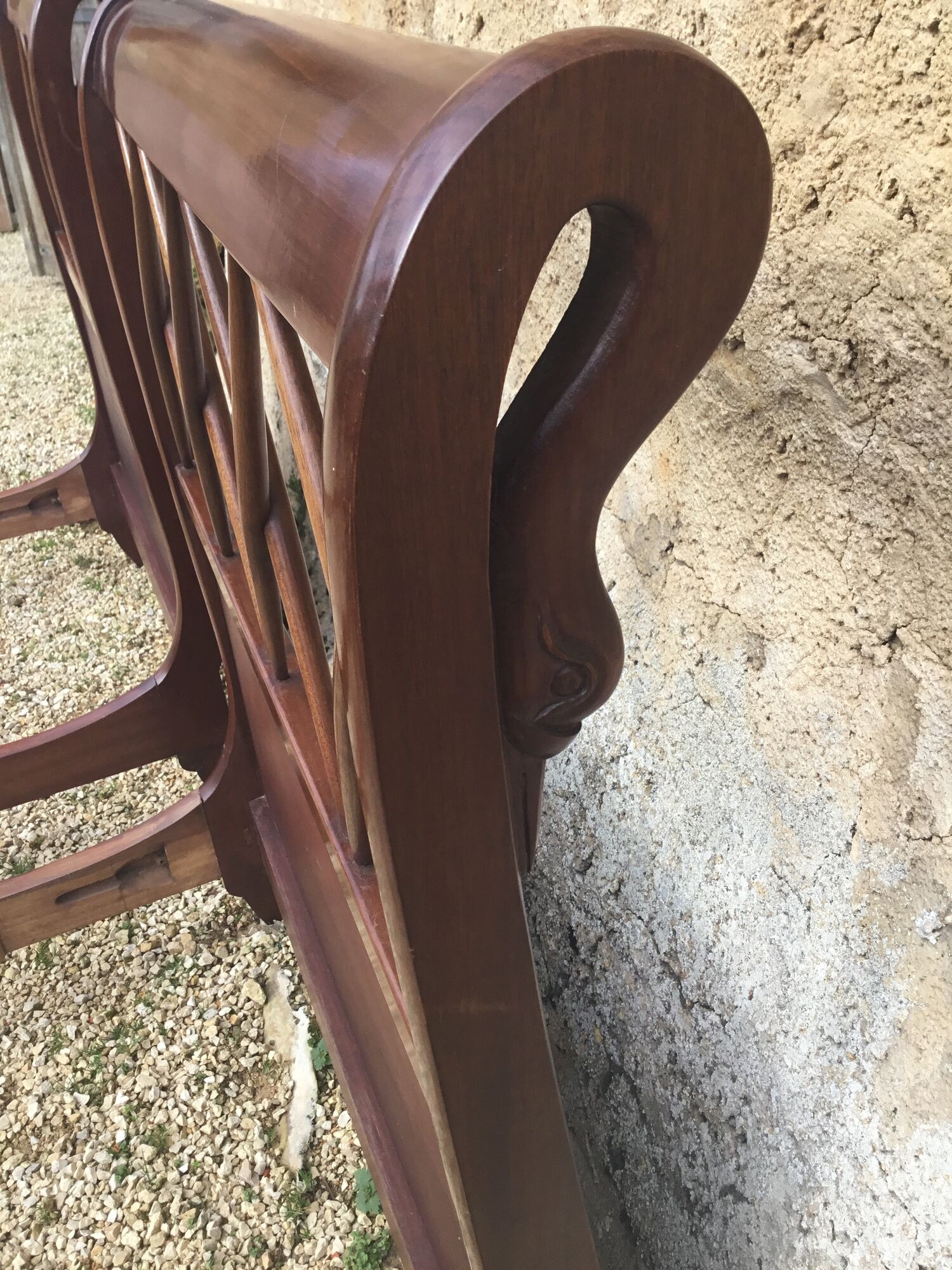 Pair of twin swan collar empire-style beds in mahogany XXth