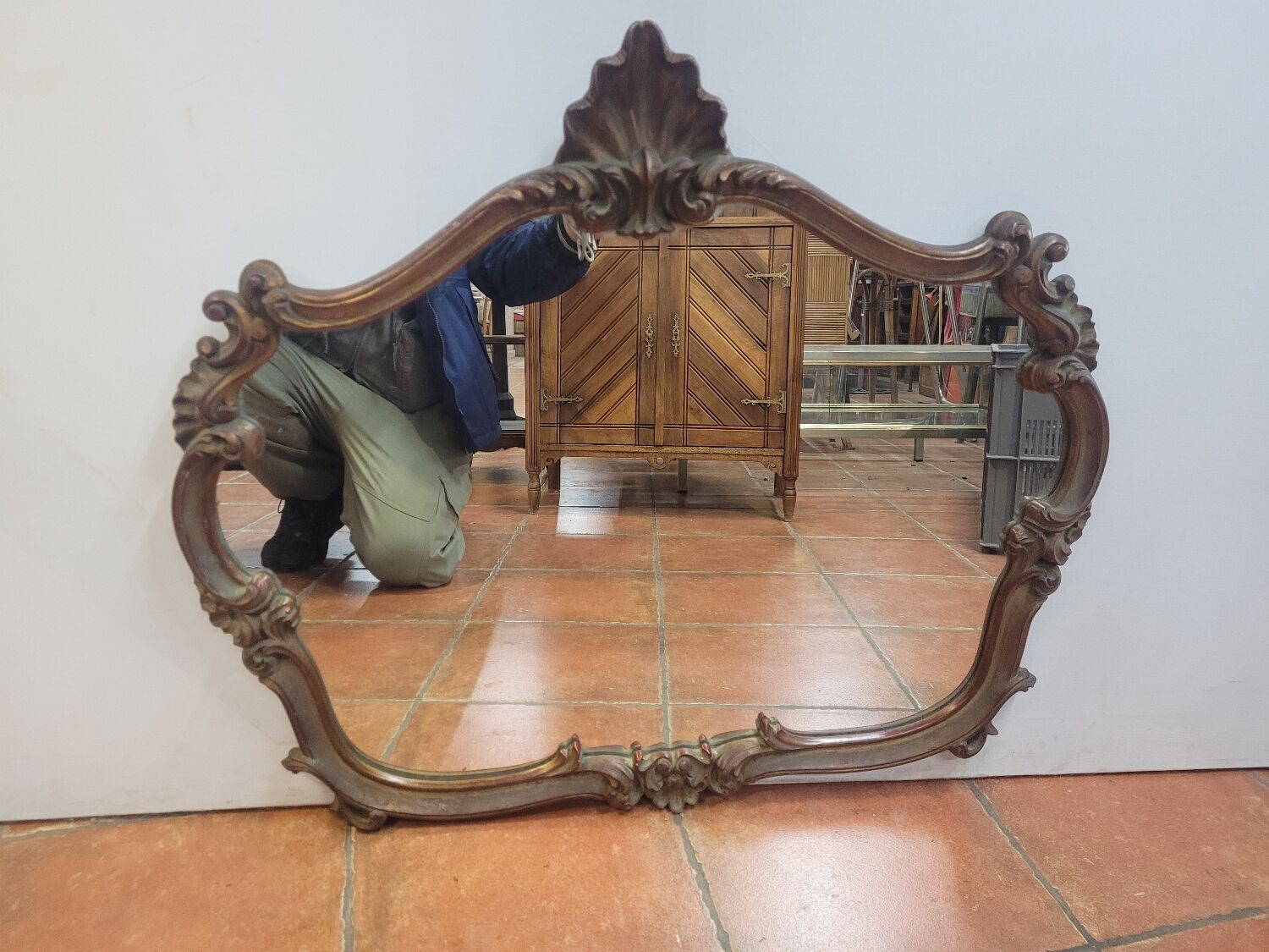 Miroir style Louis XV en chêne patiné doré 79×70cm