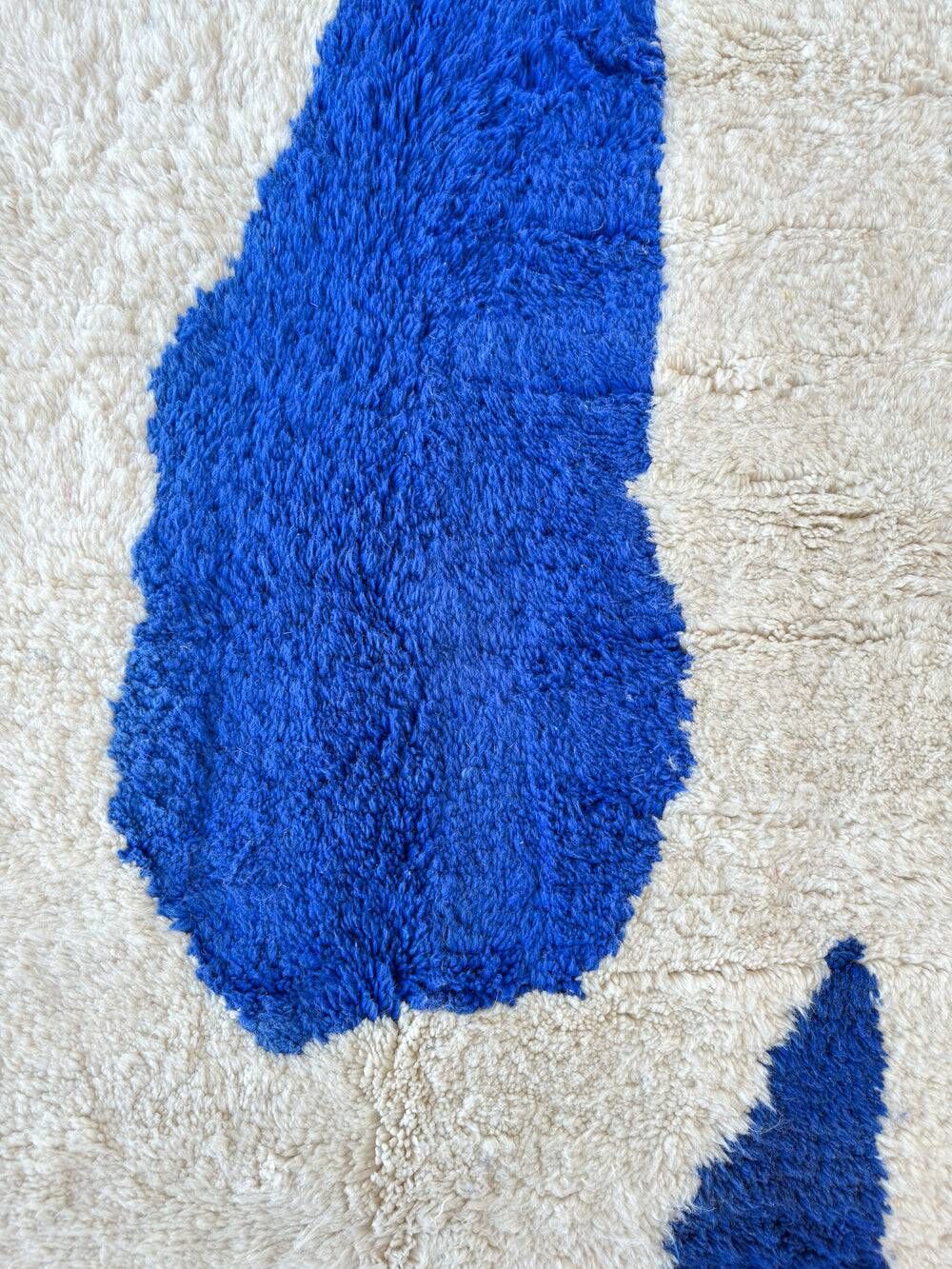 Traditional handmade Beni Ouarin rug size 150 x 250 cm