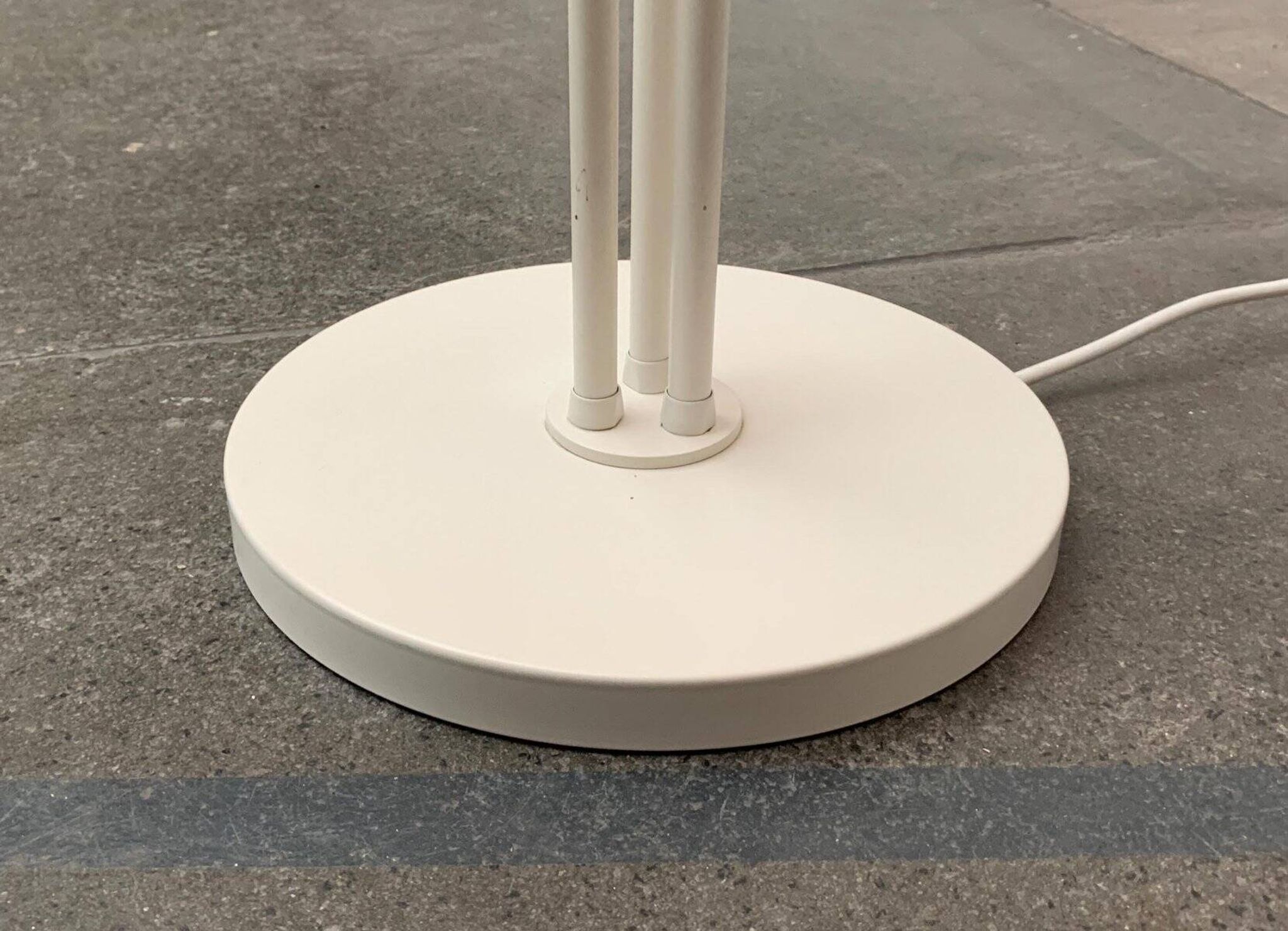 Lampe sur pied minimaliste allemande de l'ère spatiale de Cosack