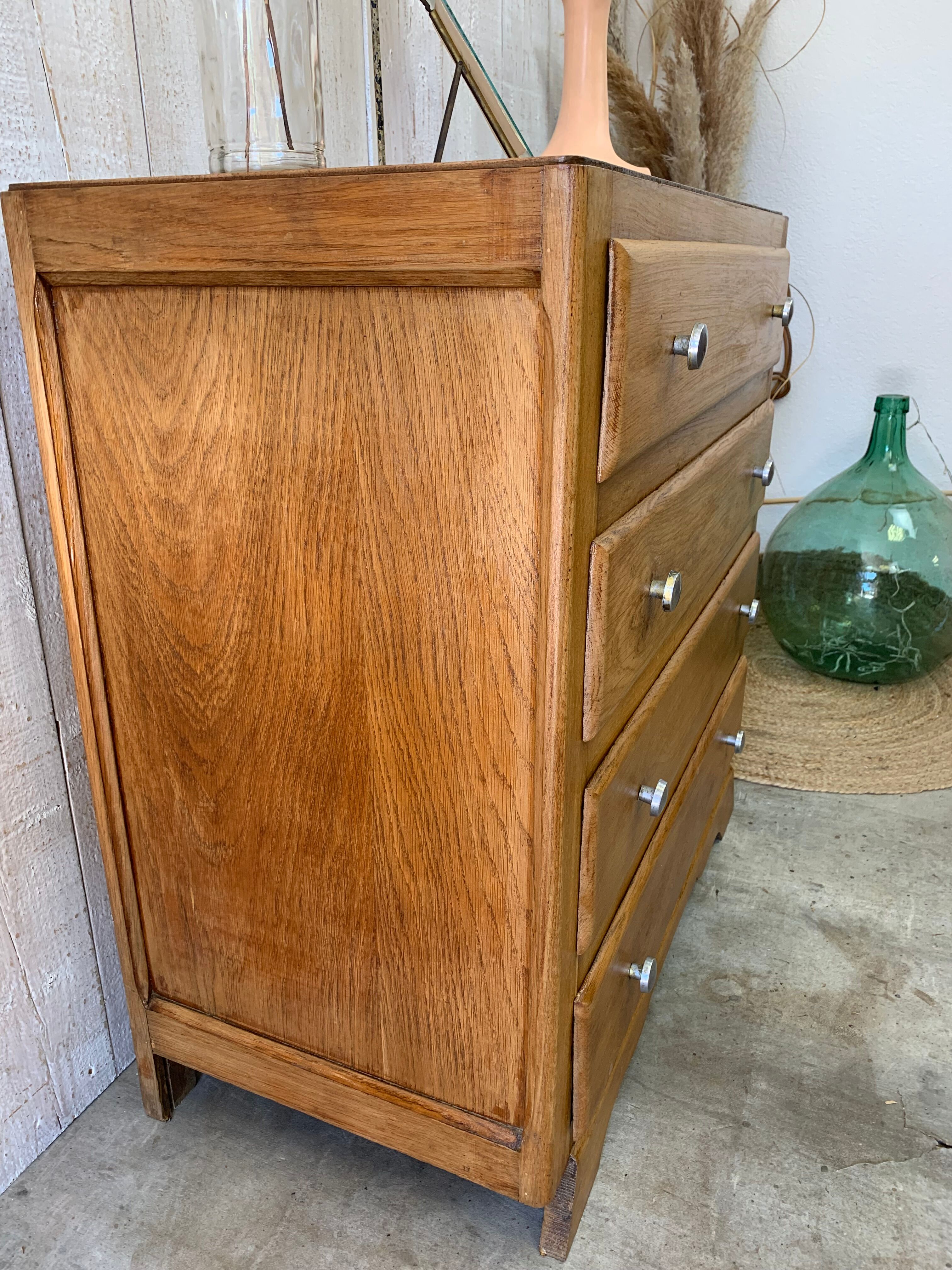 Vintage chest of drawers
