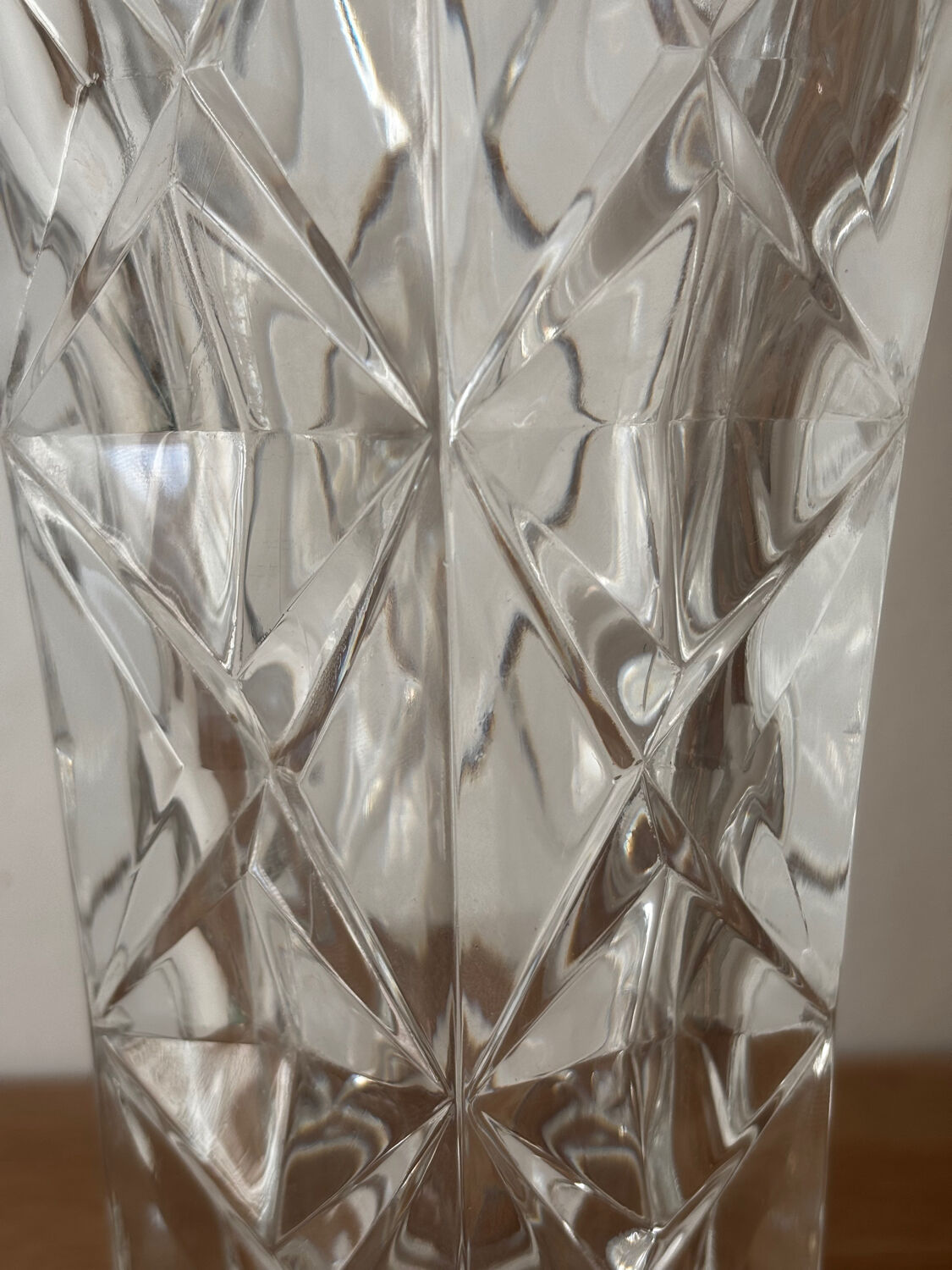 Vintage hexagonal cut crystal vase from Arques.