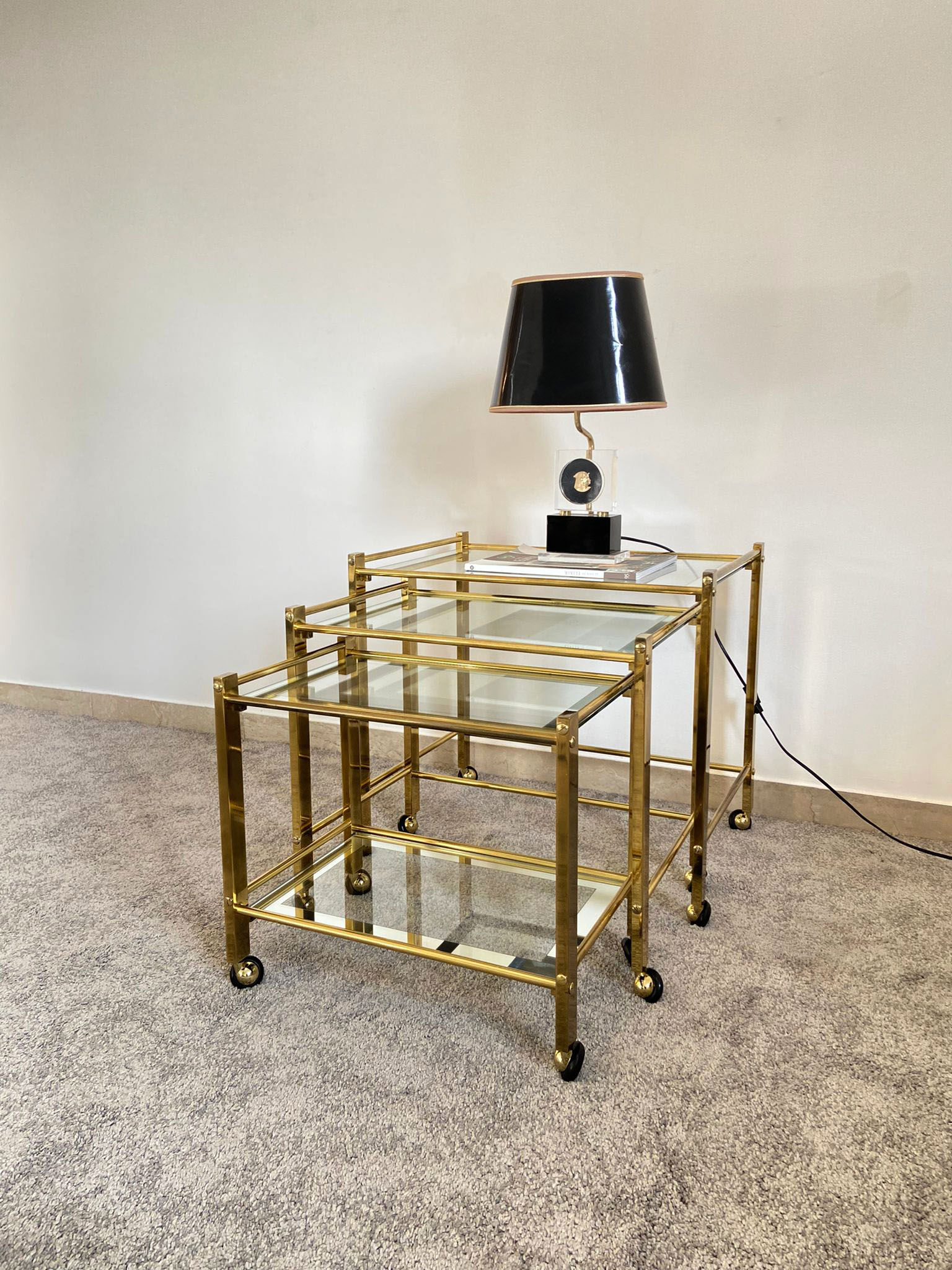 Trio of coffee tables "Nido" brass and glass Italy 70s