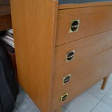 Chest of drawers 60 feet spindle