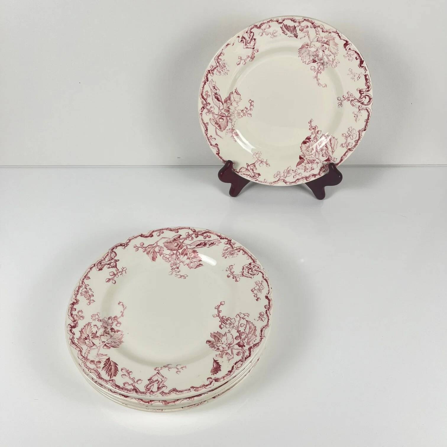 Set of 6 flat plates KG Lunéville Terre de fer, "Fontainebleau", pink, 19th century