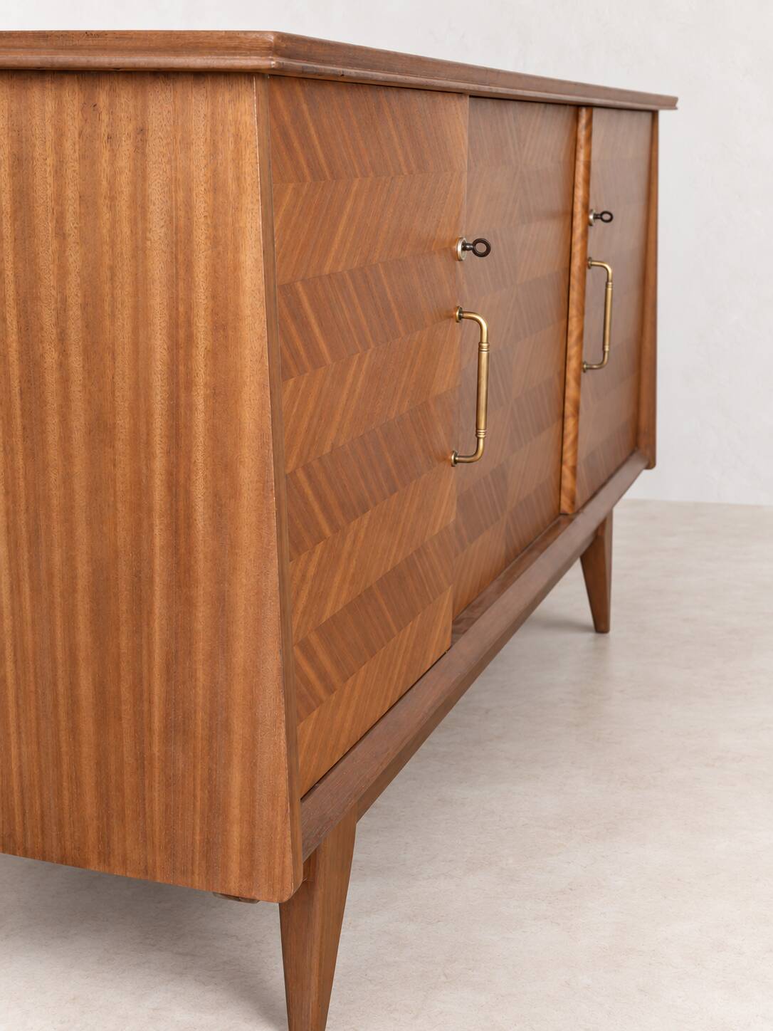 Teak enfilade with herringbone pattern from the 1950s.