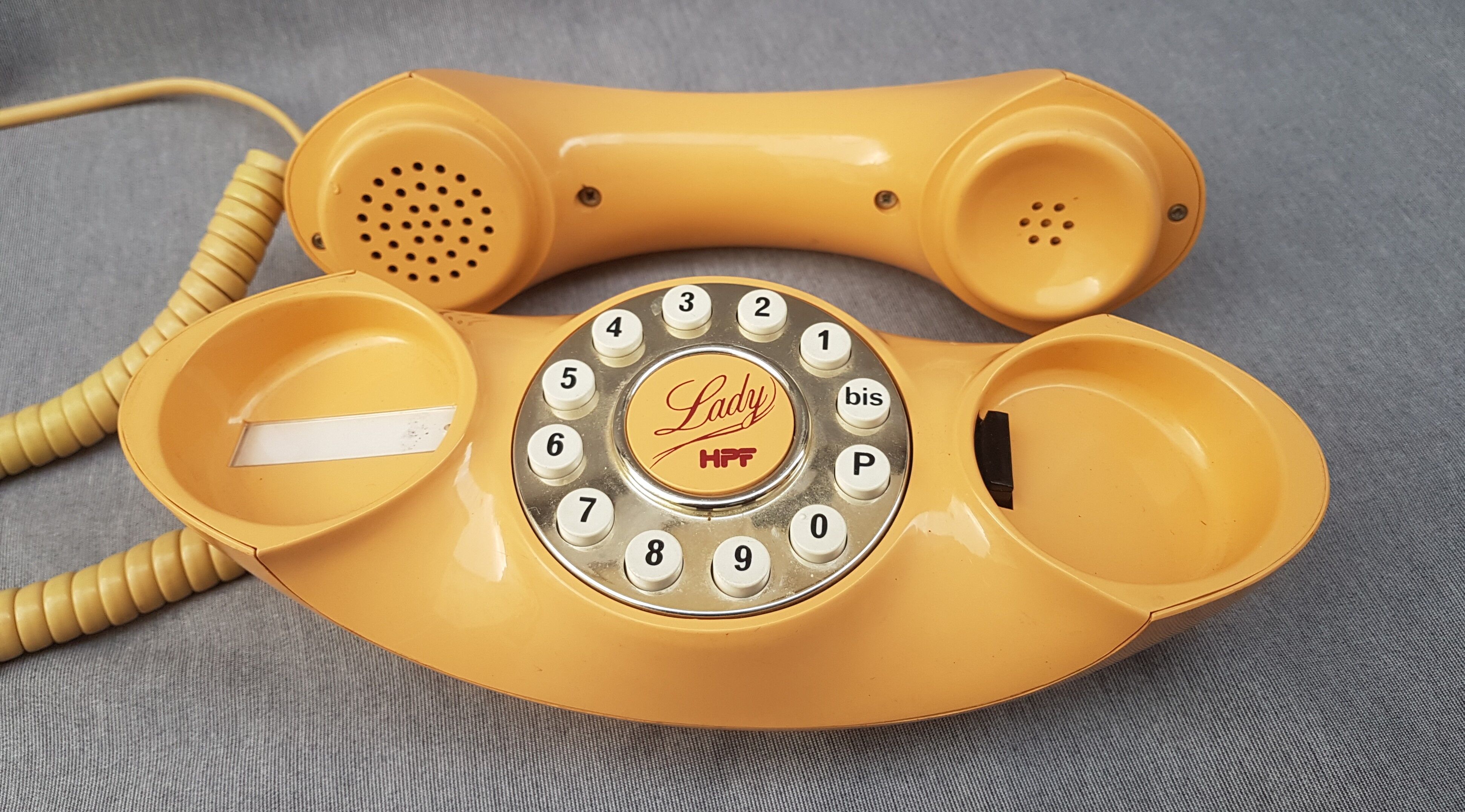 Téléphone vintage hpf modèle lady 1980
