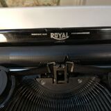 Former Royal Junior Mechanical typewriter