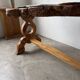 Table artisanale en orme massif, art populaire