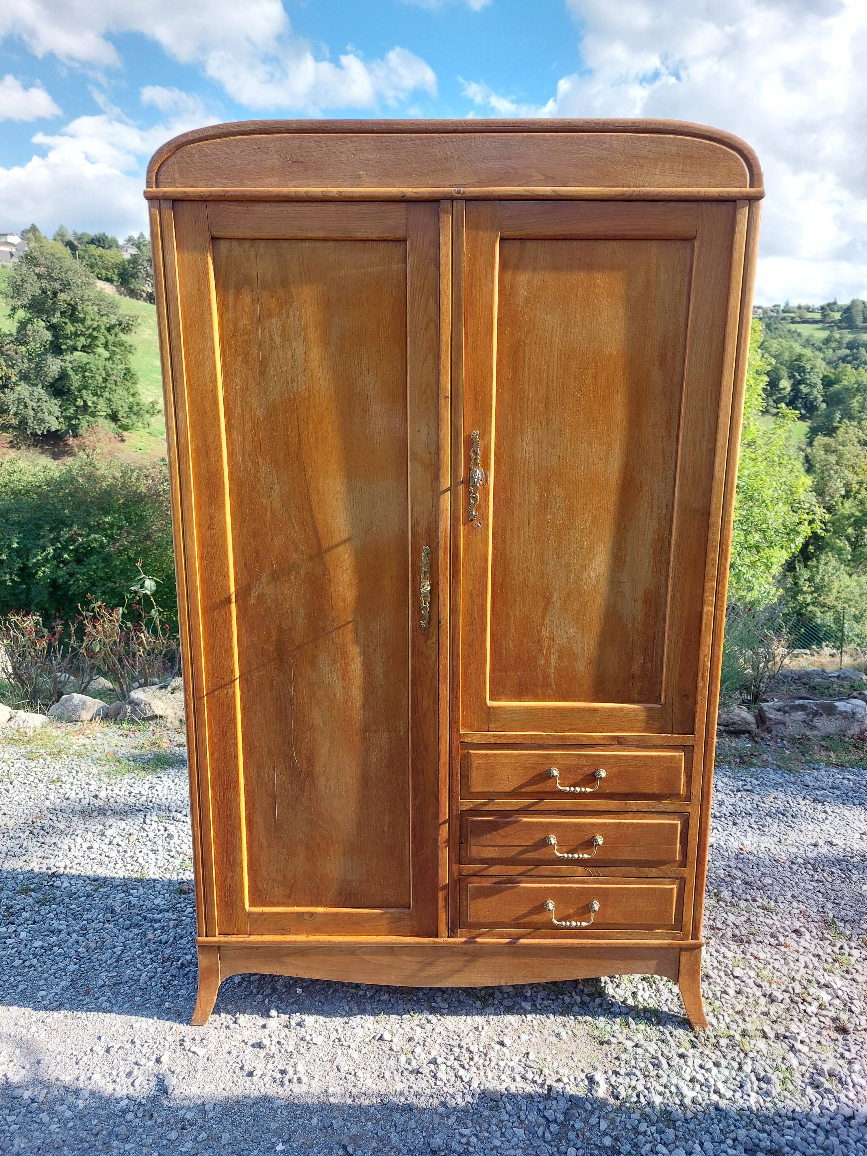 triple-function wardrobe, hanging space, 1940s