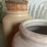 Unbleached ceramic pots