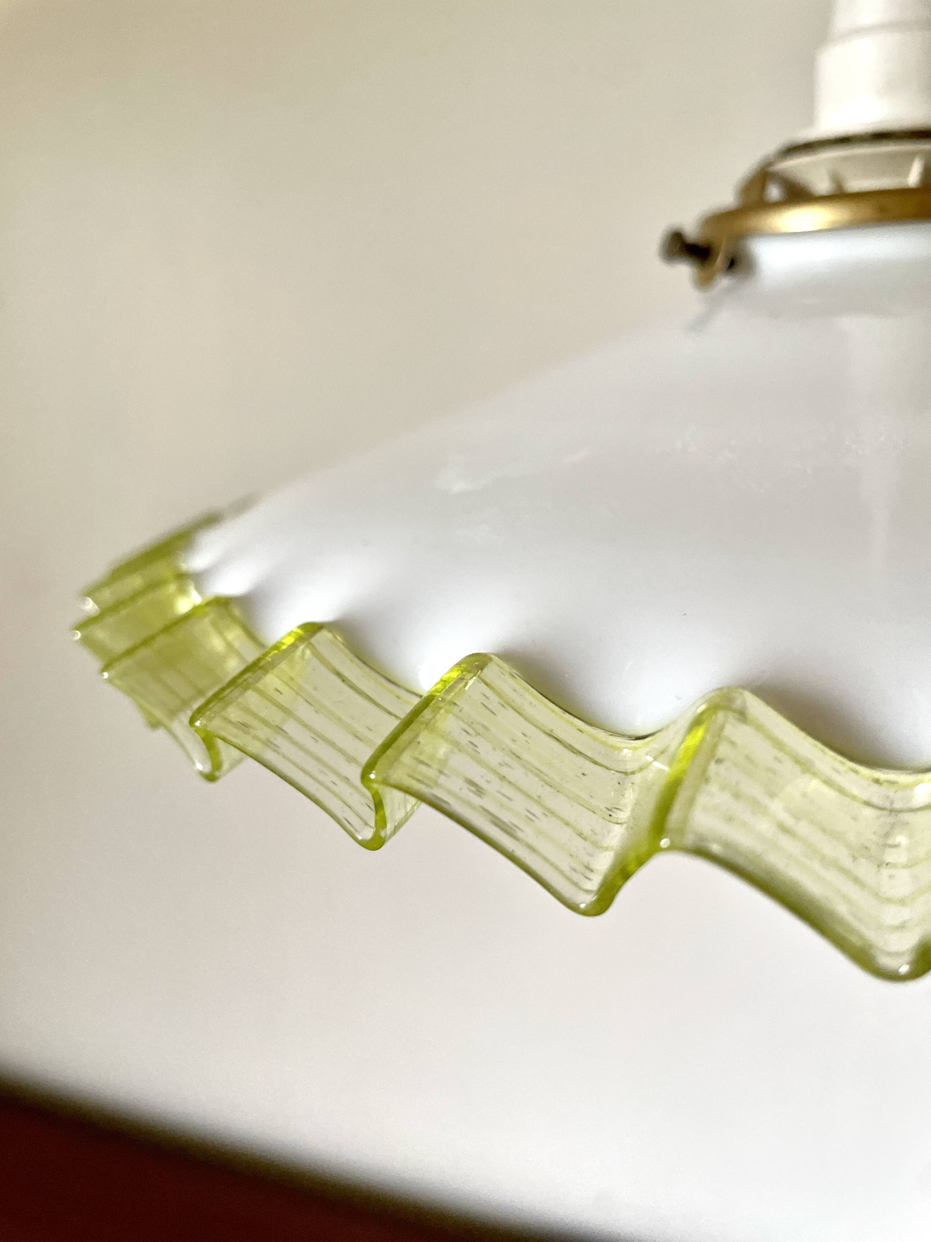 Suspension coupelle blanc vert