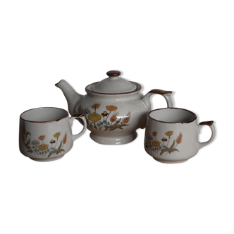 Ceramic tea set