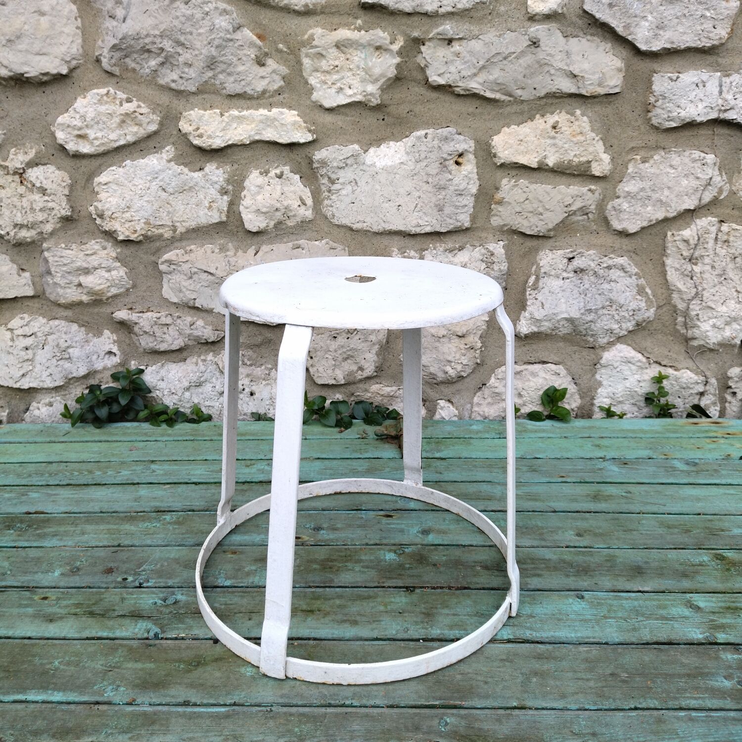 Tabouret industriel en métal