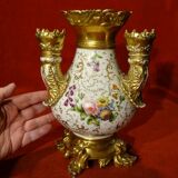 Vase pique flowers in porcelain of Paris XIX th