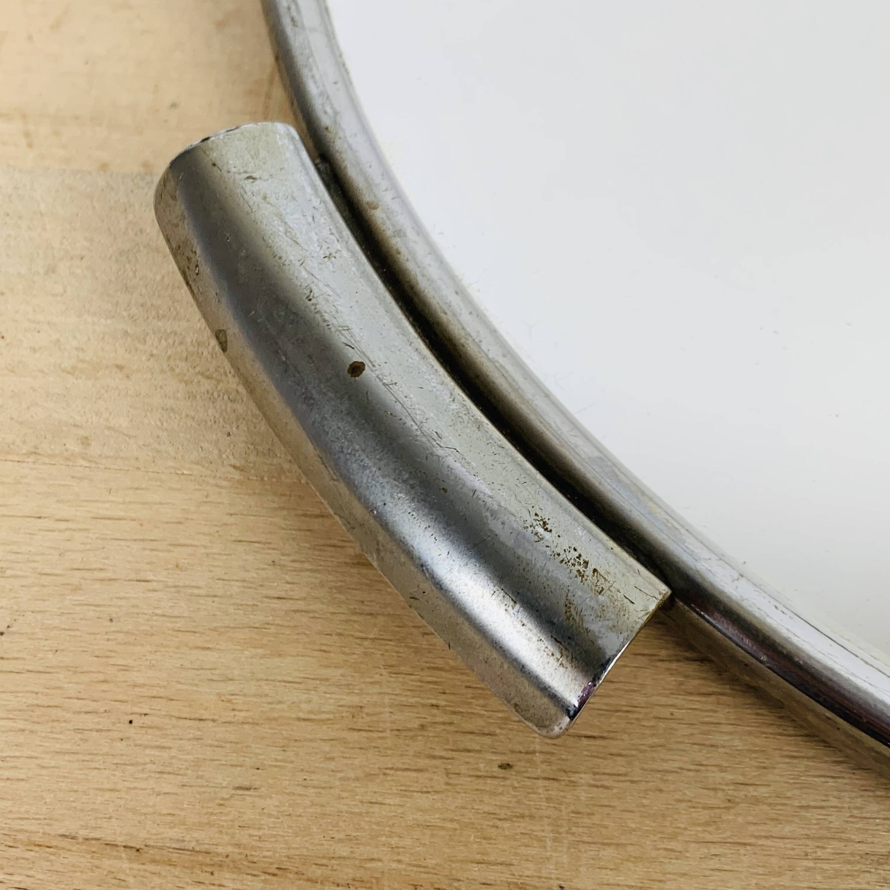 Round mirror plateau from the 1950s.