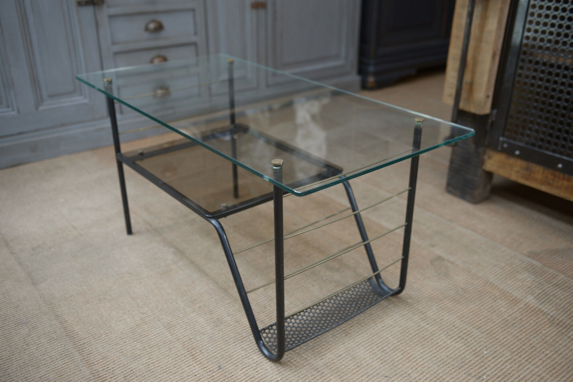 Vintage coffee table in metal and glass 1960 with 2 trays