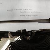 Machine à écrire Union 320