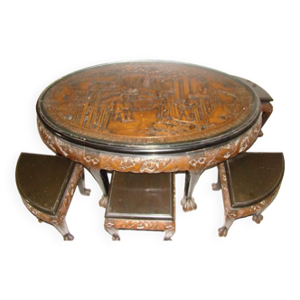 Table basse sculptée, Origine Hong-Kong, années 60