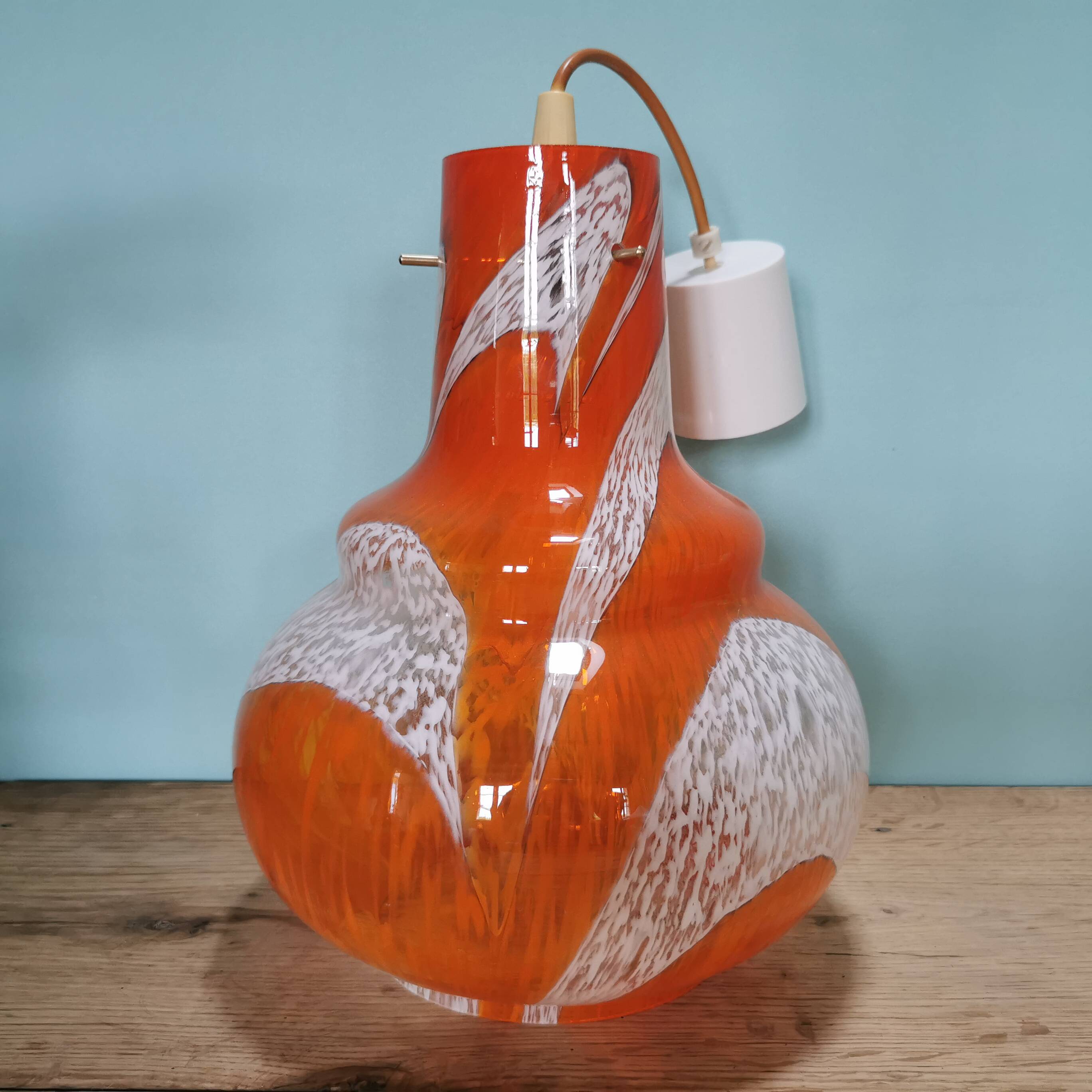 Italian pendant light