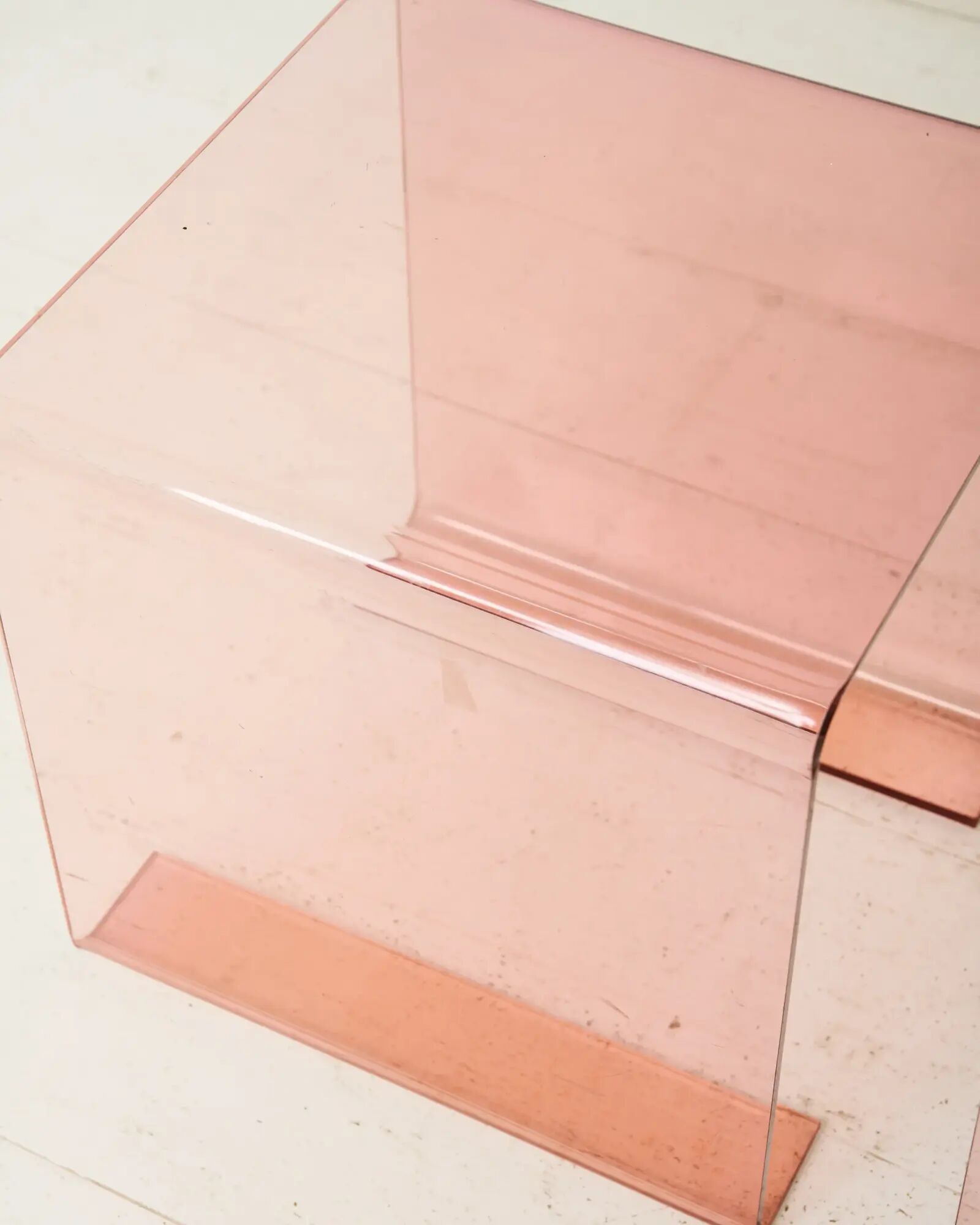 Pair of pink side tables, designed by Roche Bobois, 1970s.