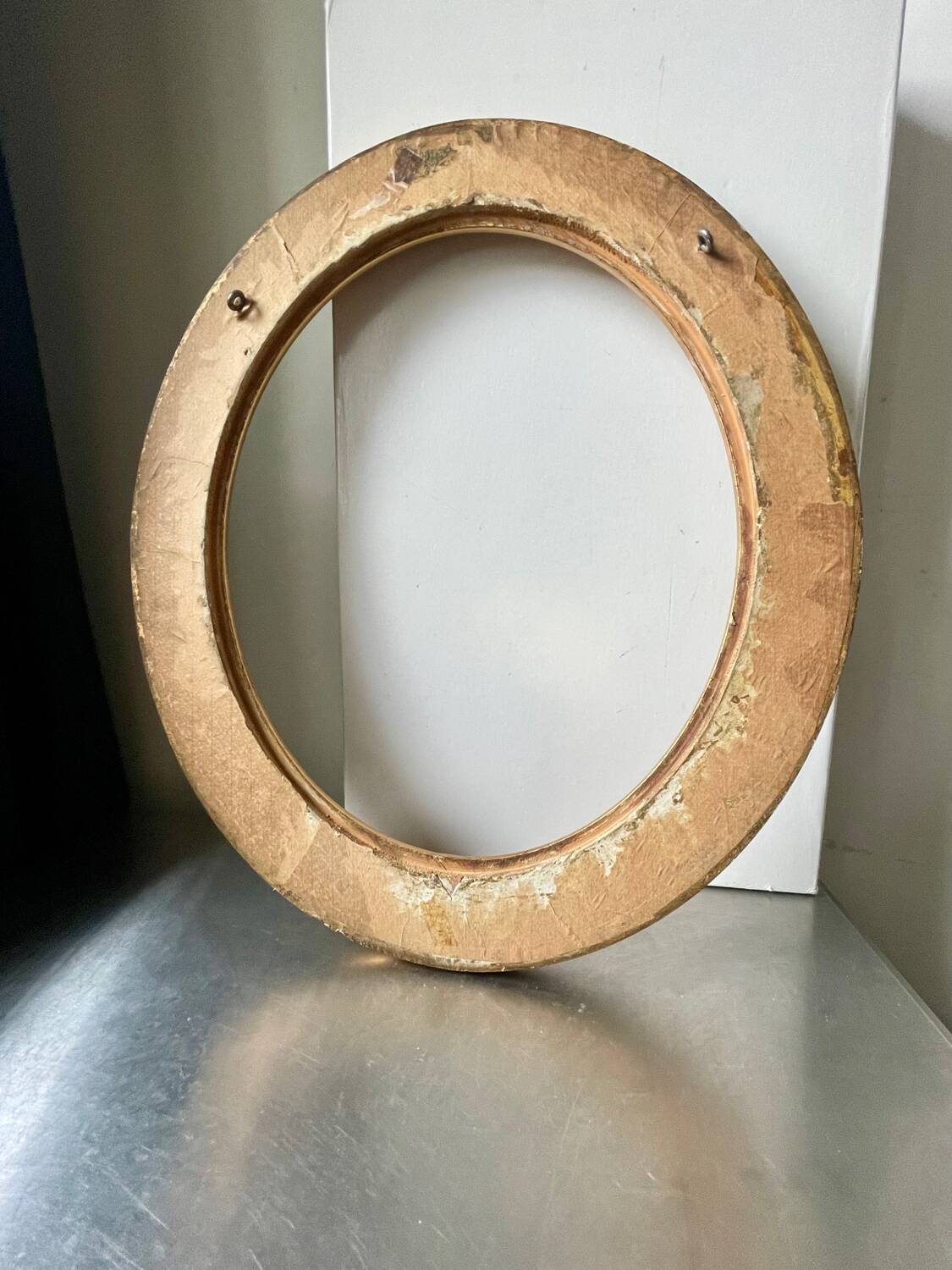 Large antique oval frame gilded wood 46  cm x 40 cm