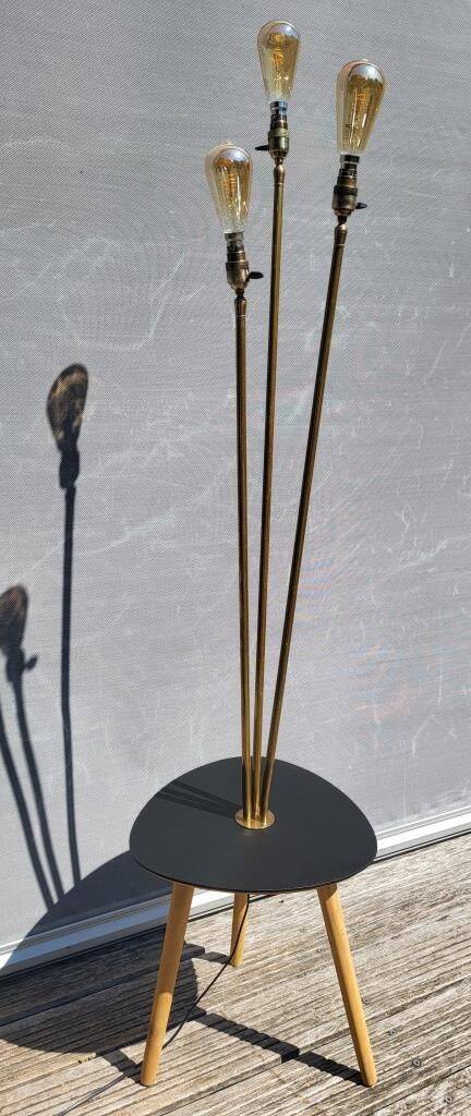 Three-light painter's table lamp in brass from the 1950s.